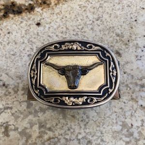 Texas longhorn belt buckle and leather belt
